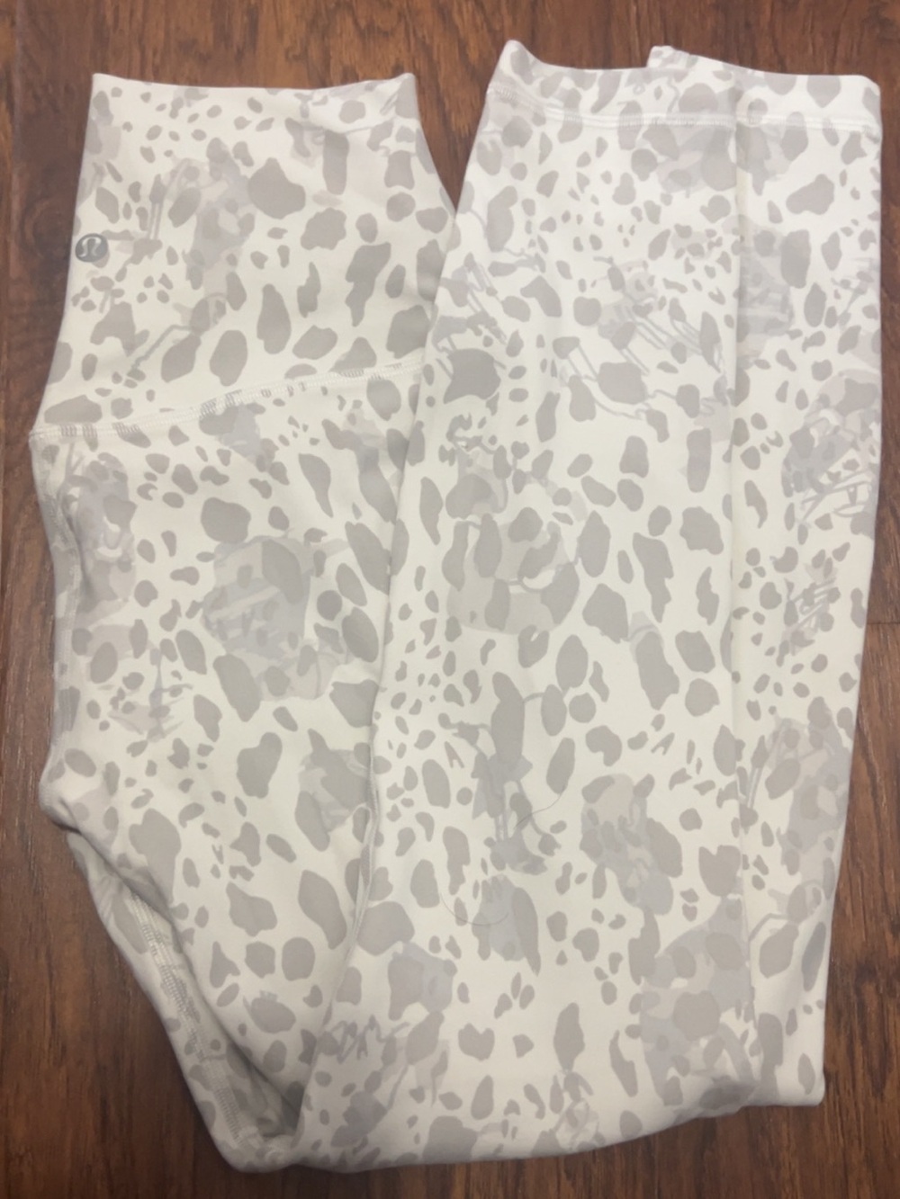 lululemon athletica White and Light Gray Leopard Print women Leggings